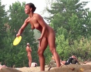 NUDITS Unexperienced Mummy Frolicking - Steaming Naked Beach